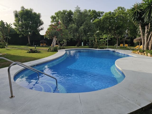 2 chambre Appartement à vendre à Calahonda, Mijas avec piscine garage - 349 950 € (Ref: 9399660)