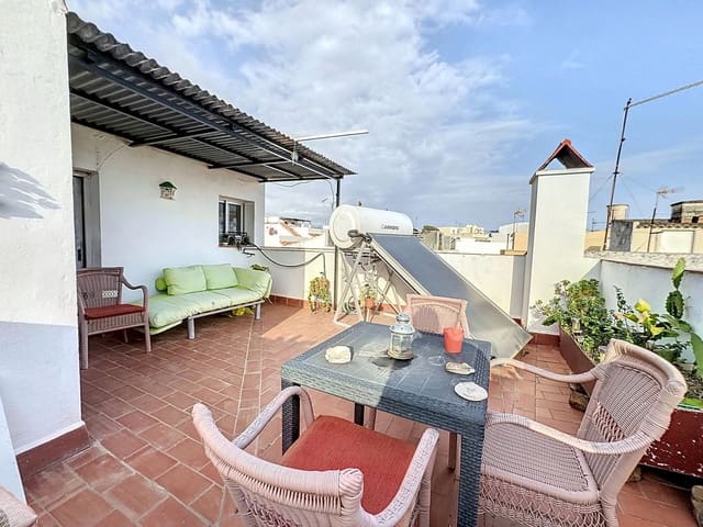 5 makuuhuone Omakotitalo myytävänä paikassa Centro, Estepona - 565 000 € (Ref: 9401965)