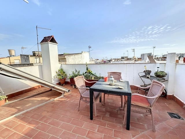 5 makuuhuone Omakotitalo myytävänä paikassa Centro, Estepona - 565 000 € (Ref: 9401965)
