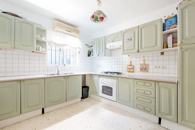 3 quarto Quinta/Casa Rural para venda em El Padrón, Estepona com piscina garagem - 650 000 € (Ref: 9415185)