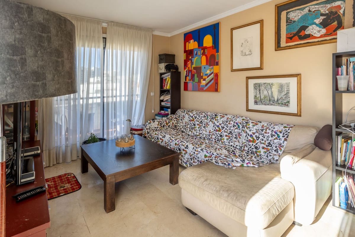 3 quarto Apartamento para venda em Estepona com piscina garagem - 485 000 € (Ref: 9415188)
