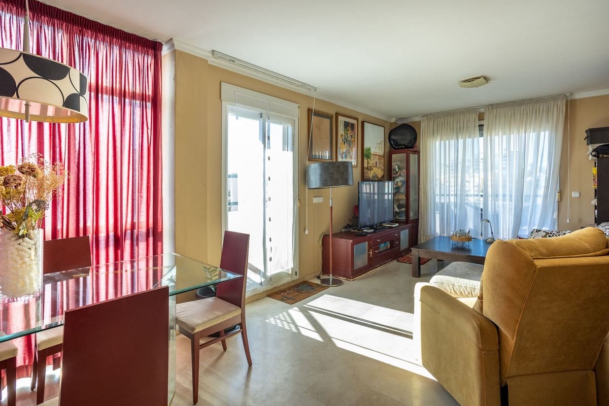 3 quarto Apartamento para venda em Estepona com piscina garagem - 485 000 € (Ref: 9415188)