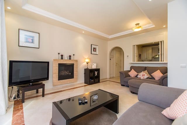 3 Zimmer Apartment zu verkaufen in Marbella mit Pool - 625.000 € (Ref: 9424115)