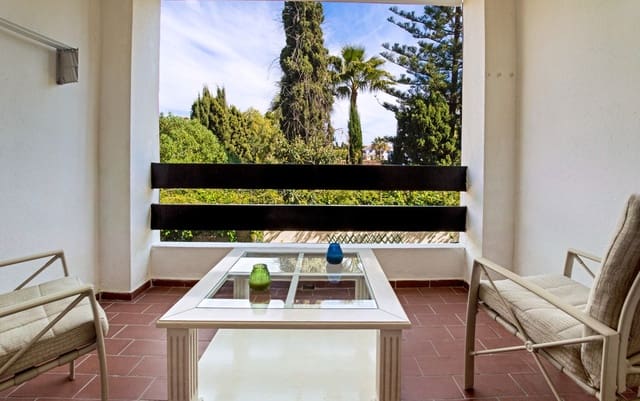 3 soveværelse Lejlighed til salg i San Pedro de Alcantara, Marbella med swimmingpool garage - € 600.000 (Ref: 9424116)