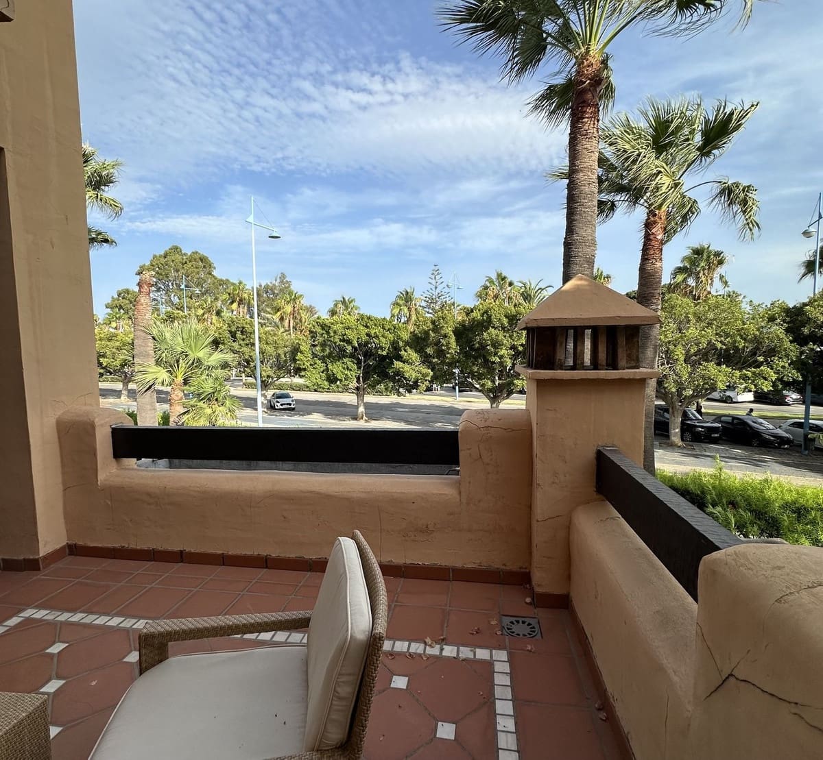 2 soveværelse Lejlighed til salg i San Pedro de Alcantara med swimmingpool garage - € 795.000 (Ref: 9424178)