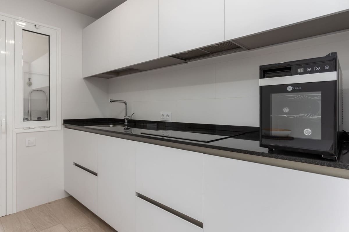 2 Zimmer Apartment zu verkaufen in San Pedro de Alcantara mit Pool Garage - 580.000 € (Ref: 9425336)