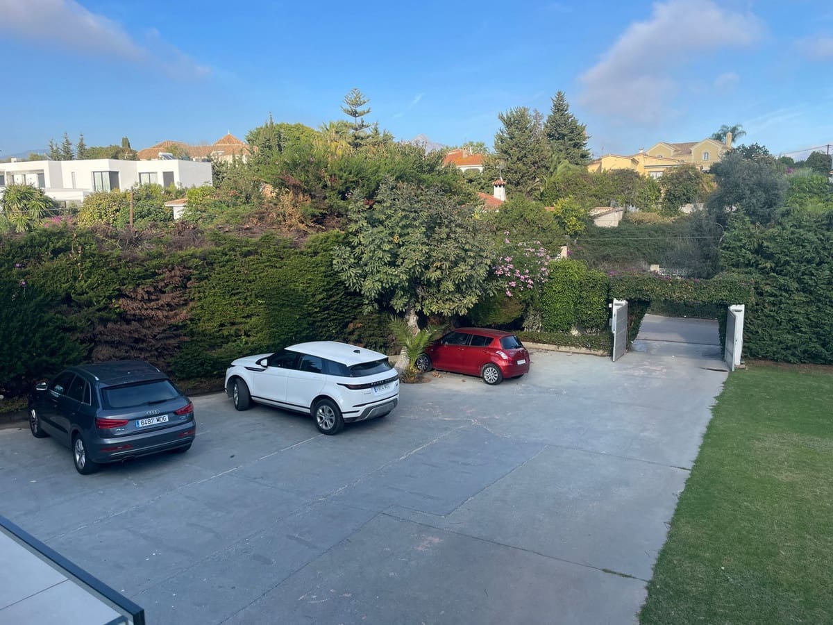 8 Zimmer Villa zu verkaufen in San Pedro de Alcantara mit Pool Garage - 3.000.000 € (Ref: 9425372)