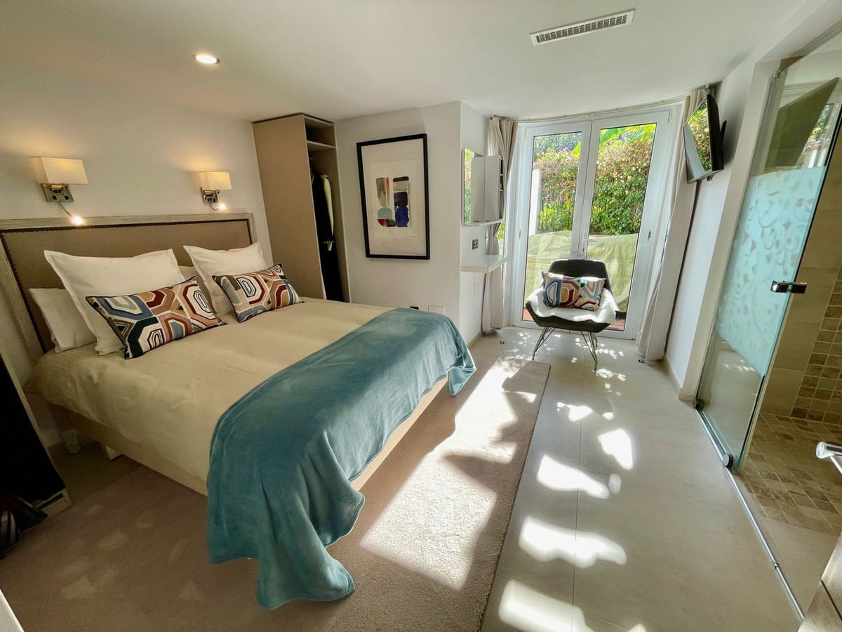 8 Zimmer Villa zu verkaufen in San Pedro de Alcantara mit Pool Garage - 3.000.000 € (Ref: 9425372)