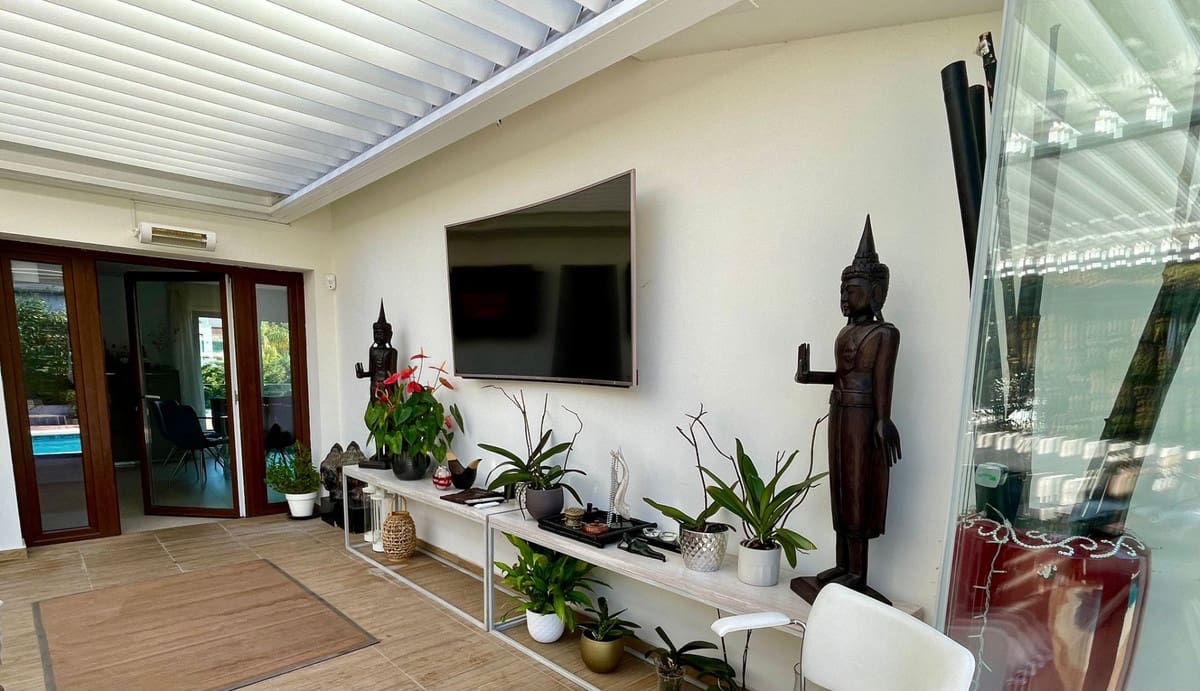 8 Zimmer Villa zu verkaufen in San Pedro de Alcantara mit Pool Garage - 3.000.000 € (Ref: 9425372)