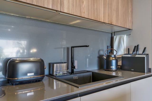 3 makuuhuone Huoneisto myytävänä paikassa San Pedro de Alcantara, Marbella mukana uima-altaan 
autotalli - 1 075 000 € (Ref: 9425375)