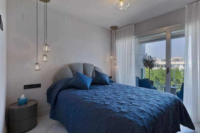 3 makuuhuone Huoneisto myytävänä paikassa San Pedro de Alcantara, Marbella mukana uima-altaan 
autotalli - 1 075 000 € (Ref: 9425375)