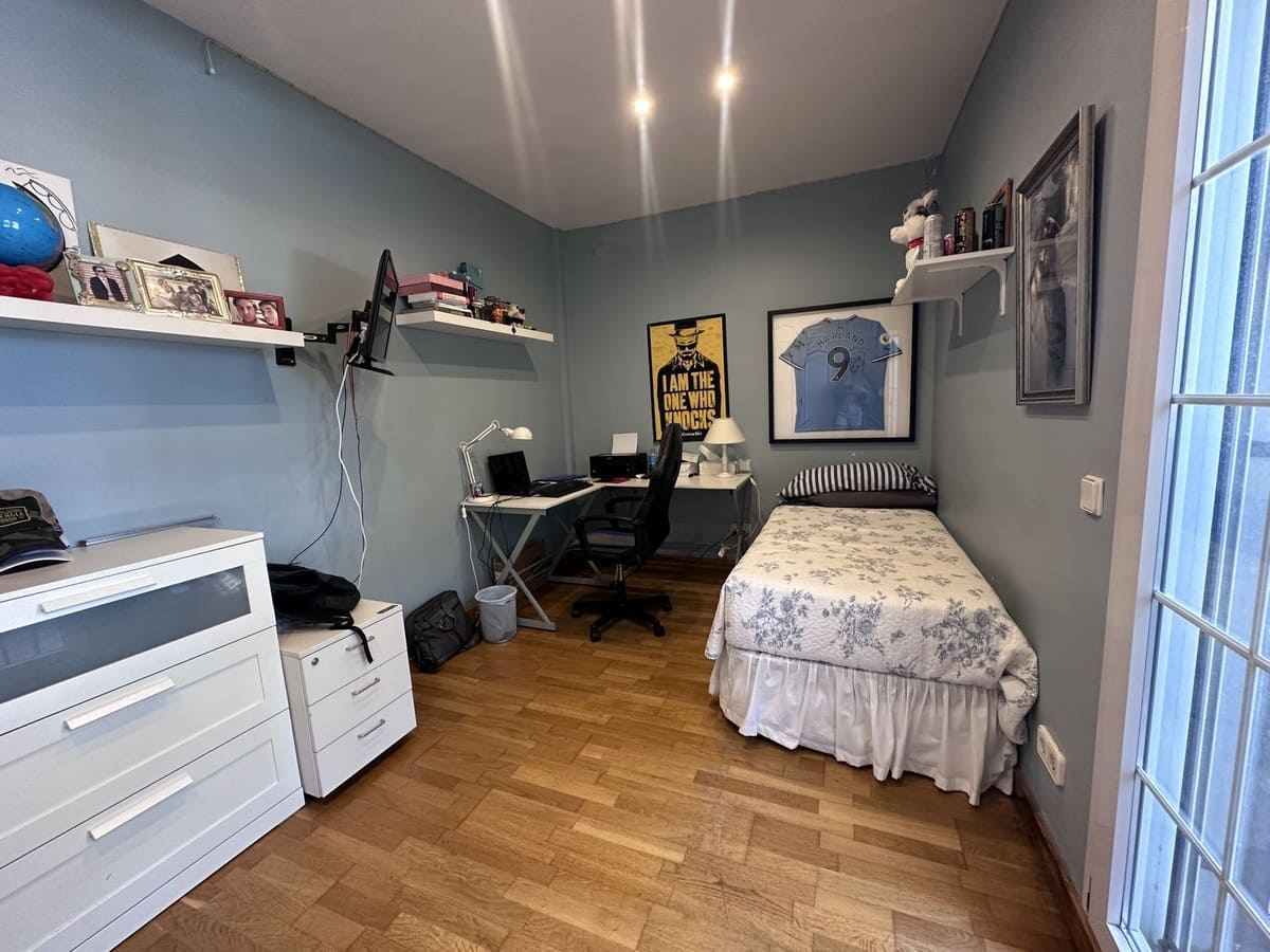 3 soveværelse Villa til salg i Bel-Air med swimmingpool garage - € 1.350.000 (Ref: 9425383)