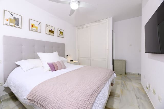 3 soveværelse Byhus til salg i La Atalaya, Villanueva de Algaidas med swimmingpool garage - € 475.000 (Ref: 9425387)