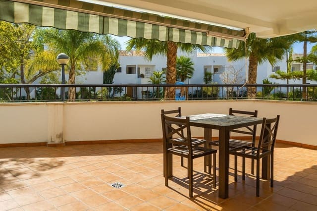 2 makuuhuone Huoneisto myytävänä paikassa Guadalmina Baja, Marbella mukana uima-altaan 
autotalli - 399 000 € (Ref: 9425420)