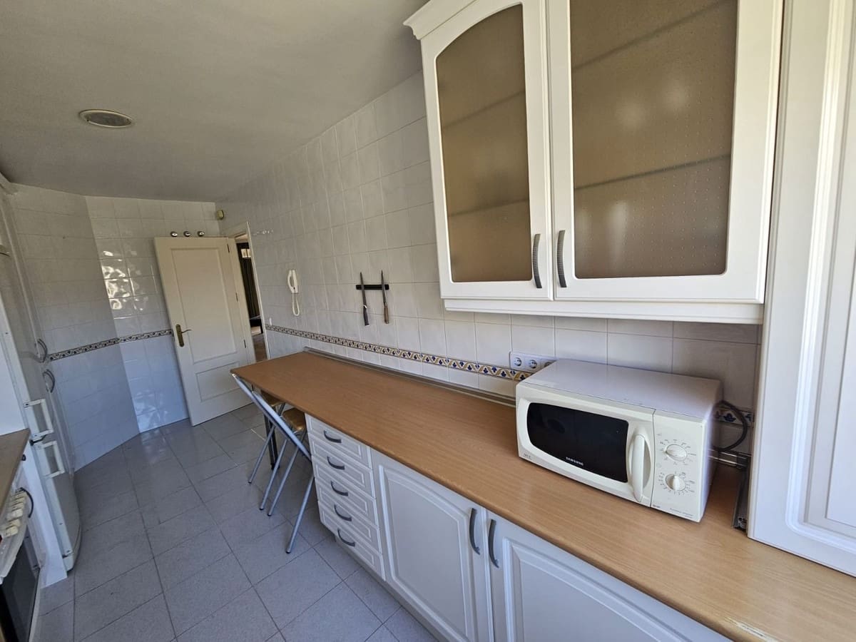 2 chambre Appartement à vendre à Estepona avec piscine garage - 340 000 € (Ref: 9425422)