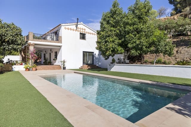 4 soverom Villa til salgs i Coín med svømmebasseng garasje - € 500 000 (Ref: 9425423)