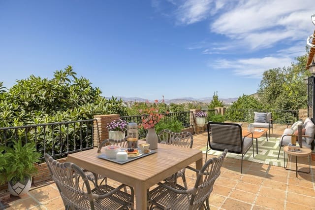 4 soverom Villa til salgs i Coín med svømmebasseng garasje - € 500 000 (Ref: 9425423)