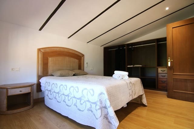 3 soverom Villa til salgs i Coín med svømmebasseng garasje - € 285 000 (Ref: 9425425)