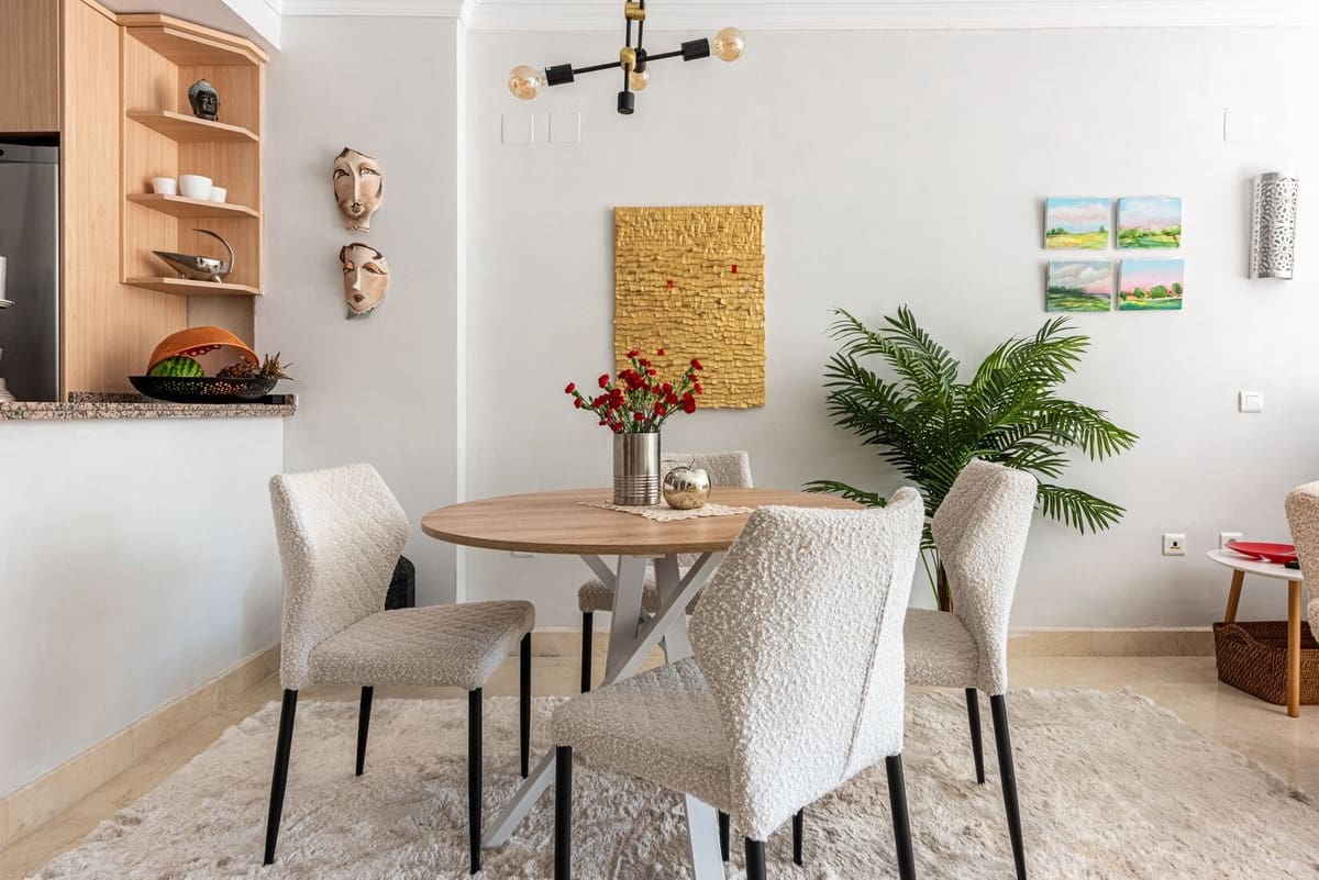 2 bedroom Apartment for sale in Elviria with pool garage - € 359,000 (Ref: 9428242)