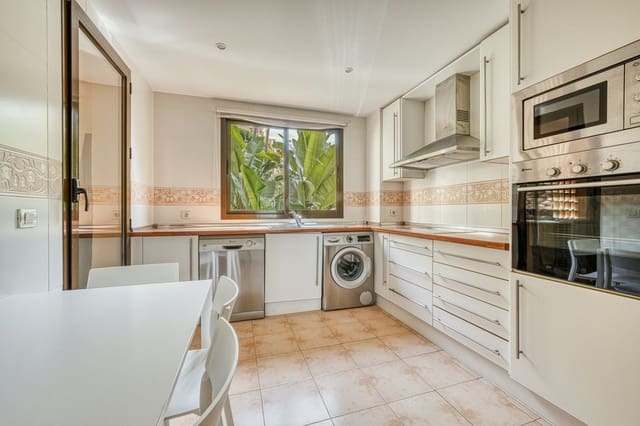 2 soverom Leilighet til salgs i Benahavís med svømmebasseng garasje - € 450 000 (Ref: 9428761)