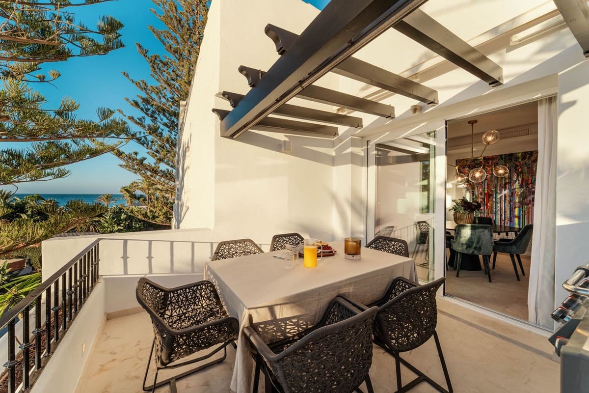 3 soveværelse Penthouse til salg i San Pedro de Alcantara med swimmingpool - € 2.795.000 (Ref: 9428762)