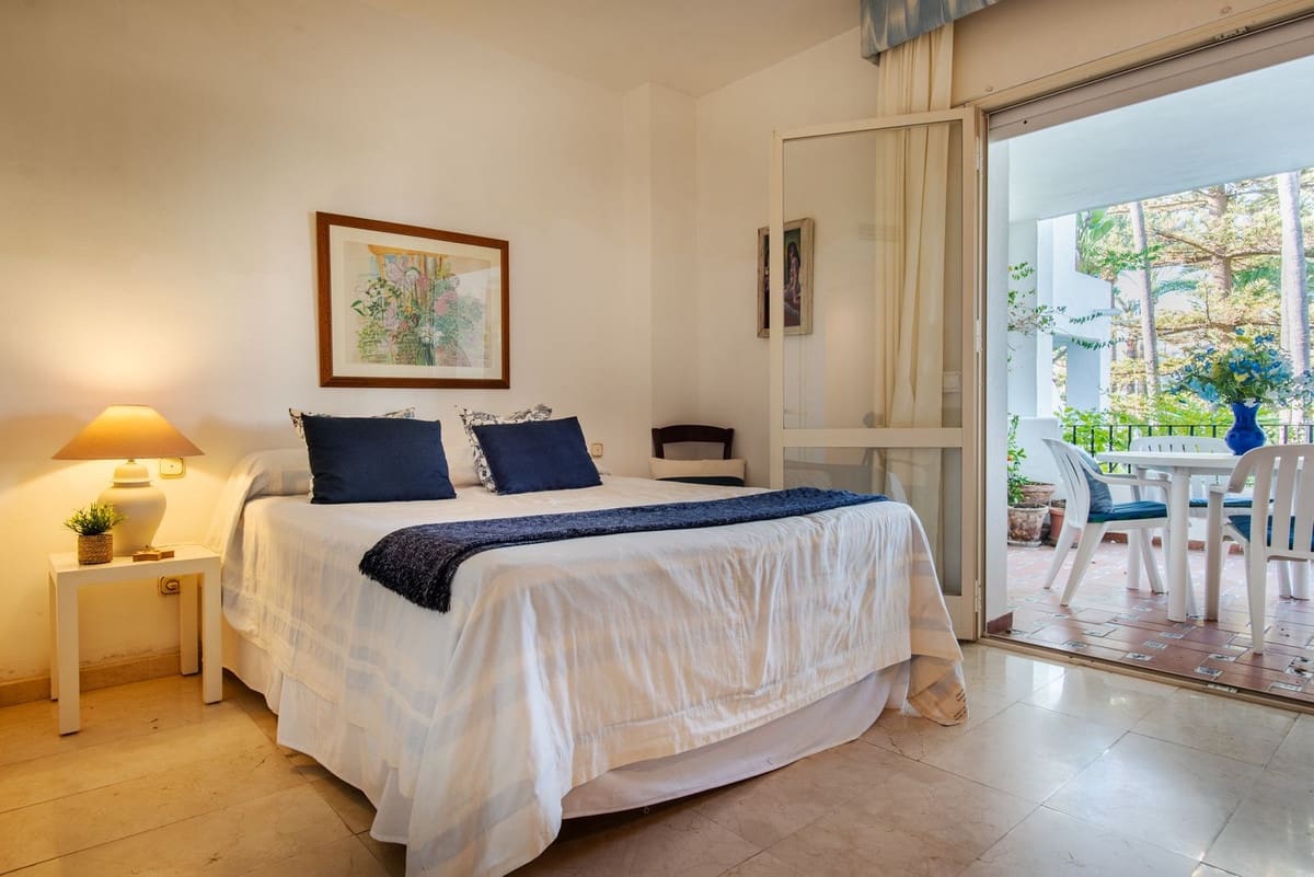 2 soveværelse Lejlighed til salg i San Pedro de Alcantara med swimmingpool - € 659.000 (Ref: 9428763)