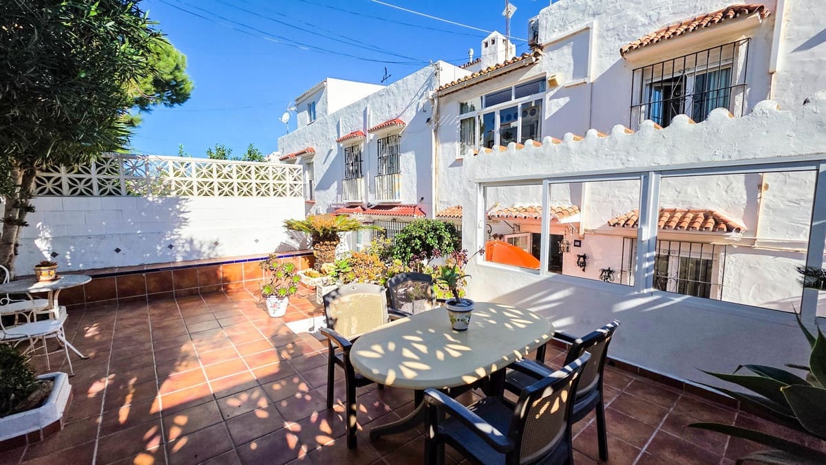 2 sypialnia Dom na sprzedaż w Manilva z basenem - 215 000 € (Ref: 9432408)