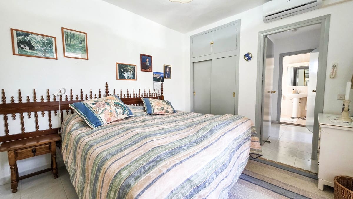 2 sypialnia Dom na sprzedaż w Manilva z basenem - 215 000 € (Ref: 9432408)