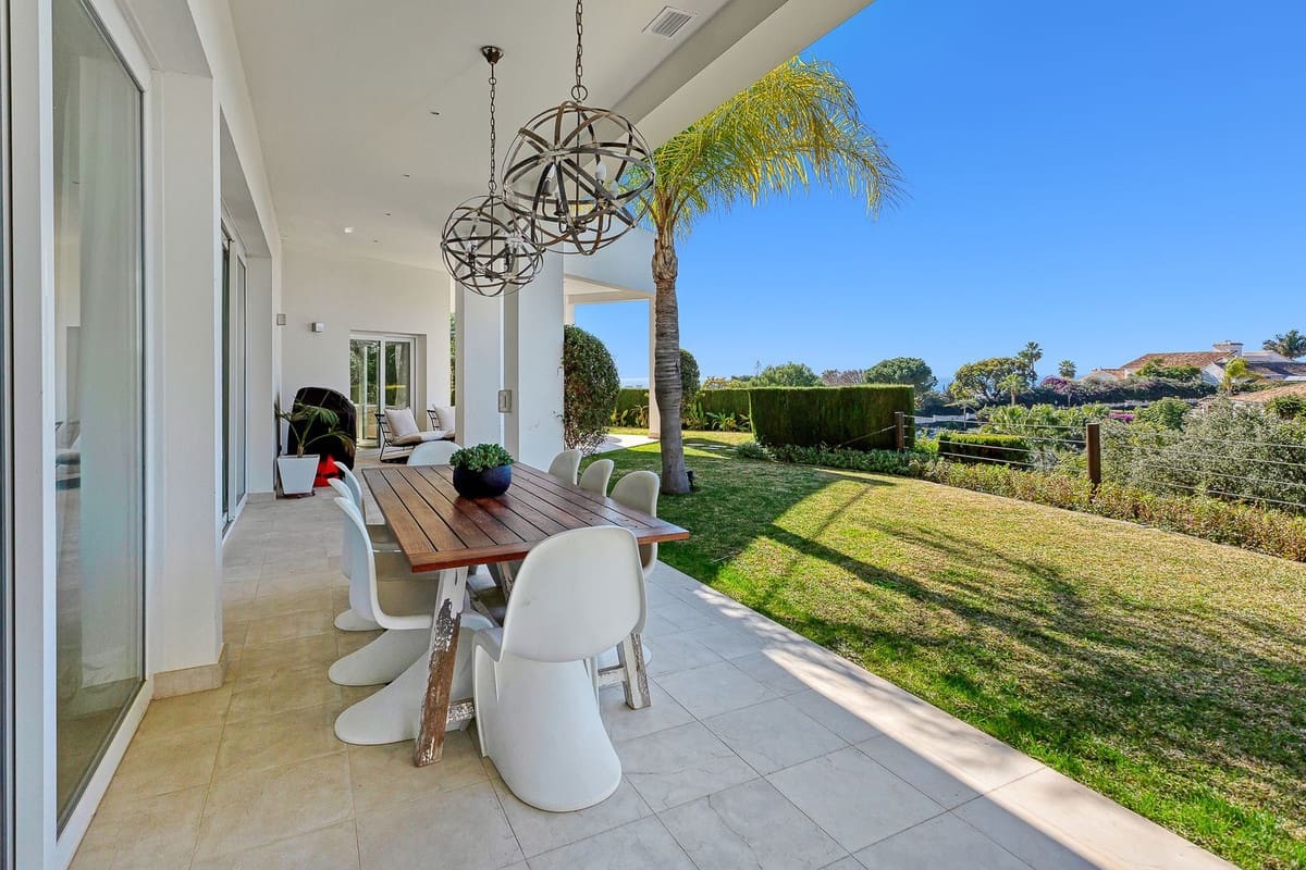 4 soverom Villa til salgs i El Rosario med svømmebasseng garasje - € 2 595 000 (Ref: 9432409)