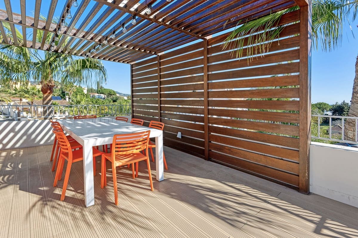 4 soverom Villa til salgs i El Rosario med svømmebasseng garasje - € 2 595 000 (Ref: 9432409)