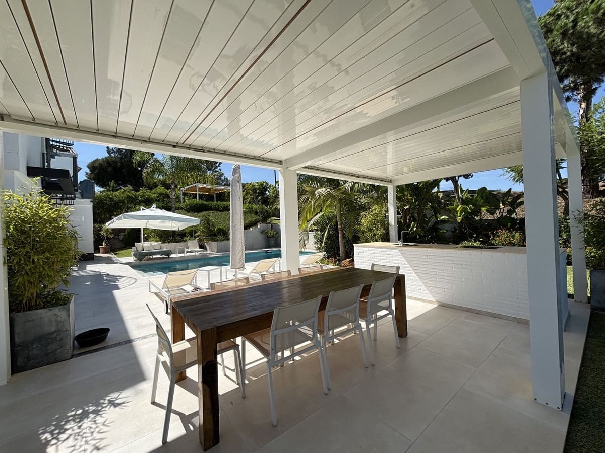 5 slaapkamer Villa te koop in La Cala de Mijas met zwembad garage - € 1.650.000 (Ref: 9432410)