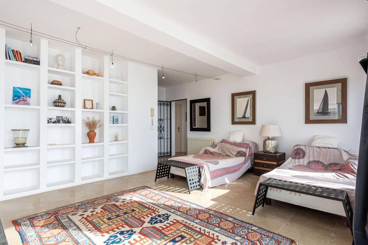 3 chambre Villa/Maison à vendre à Manilva avec piscine garage - 1 495 000 € (Ref: 9432411)