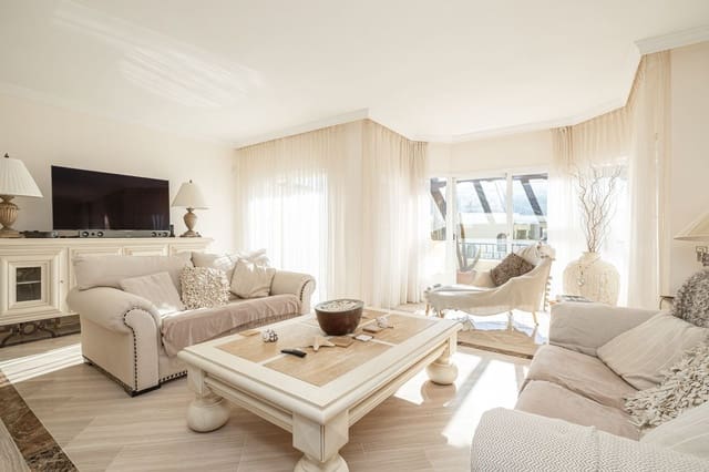 3 soverom Penthouse til salgs i Elviria, Marbella med svømmebasseng garasje - € 1 250 000 (Ref: 9436117)