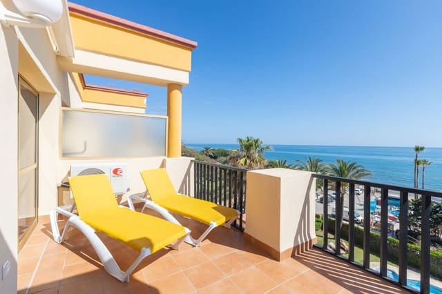 2 bedroom Penthouse for sale in Elviria, Marbella with pool - € 950,000 (Ref: 9436118)