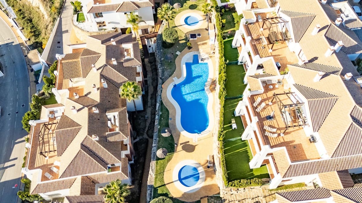 3 soverom Penthouse til salgs i Bahia de Casares med svømmebasseng garasje - € 575 000 (Ref: 9436123)
