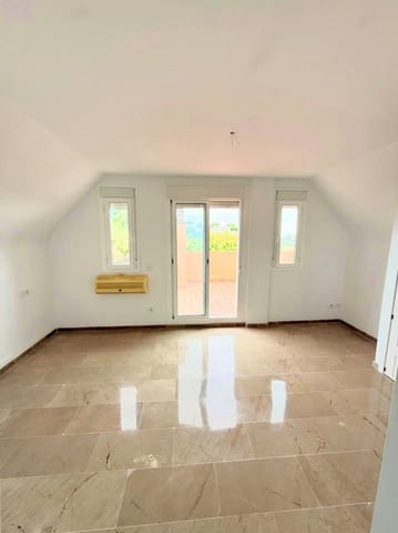 3 makuuhuone Kattohuoneisto myytävänä paikassa Bahia de Casares, Casares mukana uima-altaan - 349 000 € (Ref: 9438370)