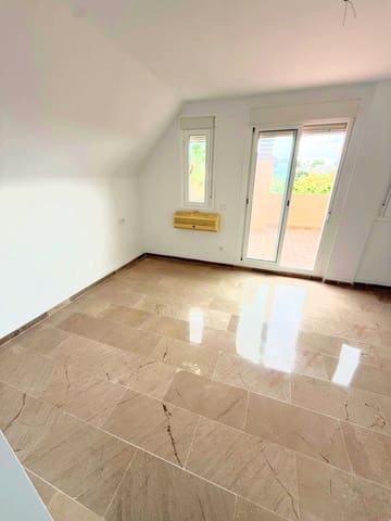 3 makuuhuone Kattohuoneisto myytävänä paikassa Bahia de Casares, Casares mukana uima-altaan - 349 000 € (Ref: 9438370)