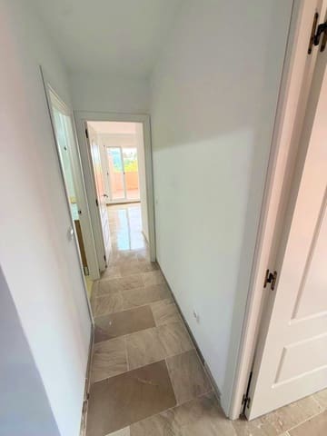 3 makuuhuone Kattohuoneisto myytävänä paikassa Bahia de Casares, Casares mukana uima-altaan - 349 000 € (Ref: 9438370)