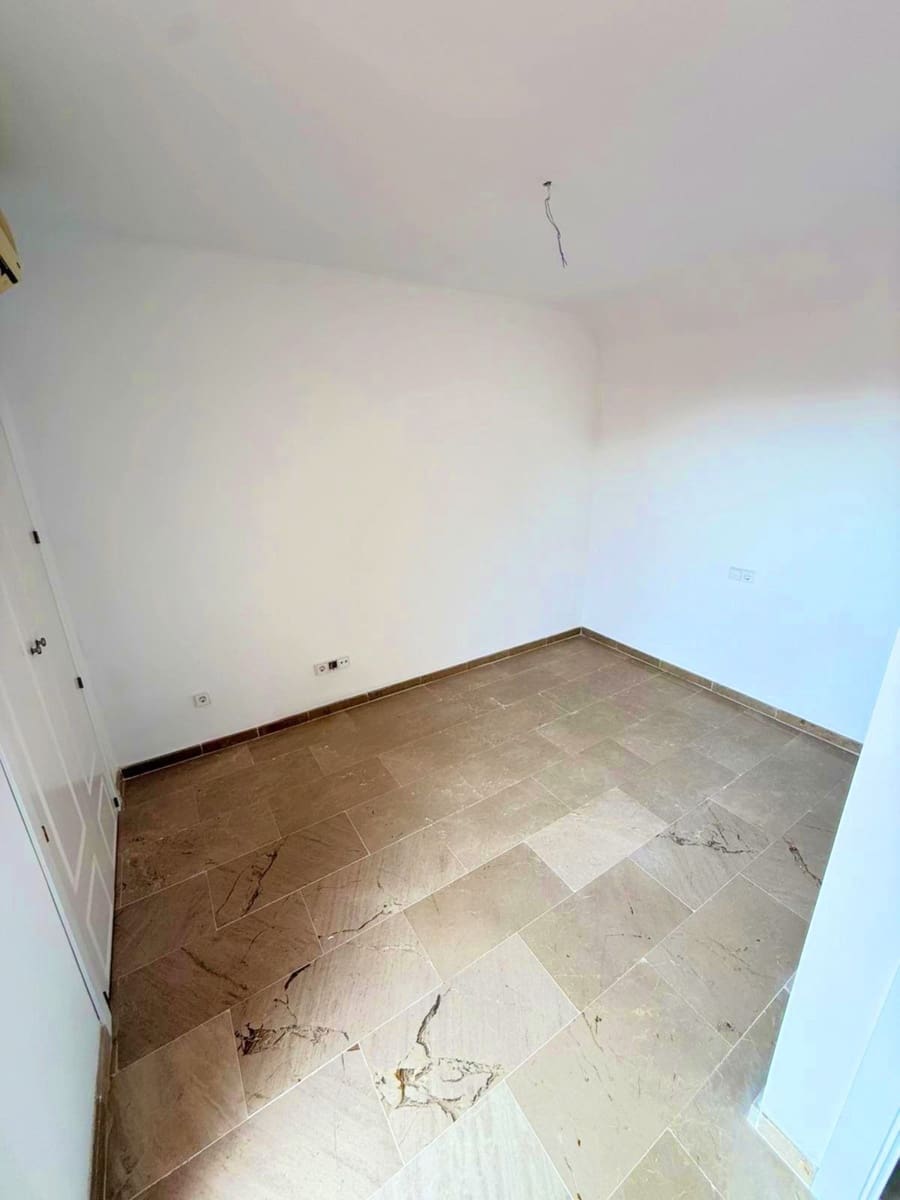 3 makuuhuone Kattohuoneisto myytävänä paikassa Bahia de Casares mukana uima-altaan - 349 000 € (Ref: 9438370)