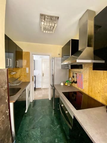 1 chambre Appartement à vendre à Estepona avec piscine garage - 325 000 € (Ref: 9438787)