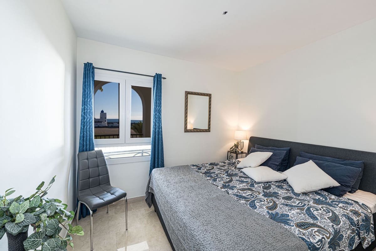 3 chambre Appartement à vendre à La Duquesa / Puerto de la Duquesa avec piscine garage - 540 000 € (Ref: 9438790)