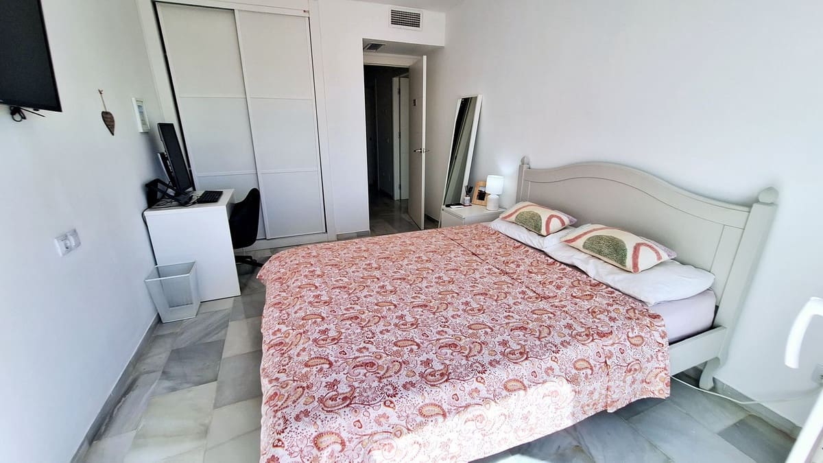 3 bedroom Townhouse for sale in La Duquesa / Puerto de la Duquesa with pool garage - € 440,000 (Ref: 9438791)