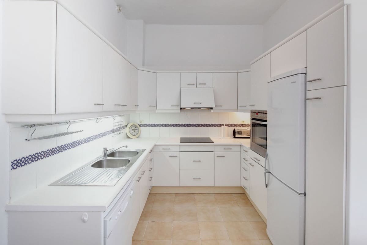 2 quarto Apartamento para venda em La Atalaya com piscina garagem - 349 000 € (Ref: 9442803)