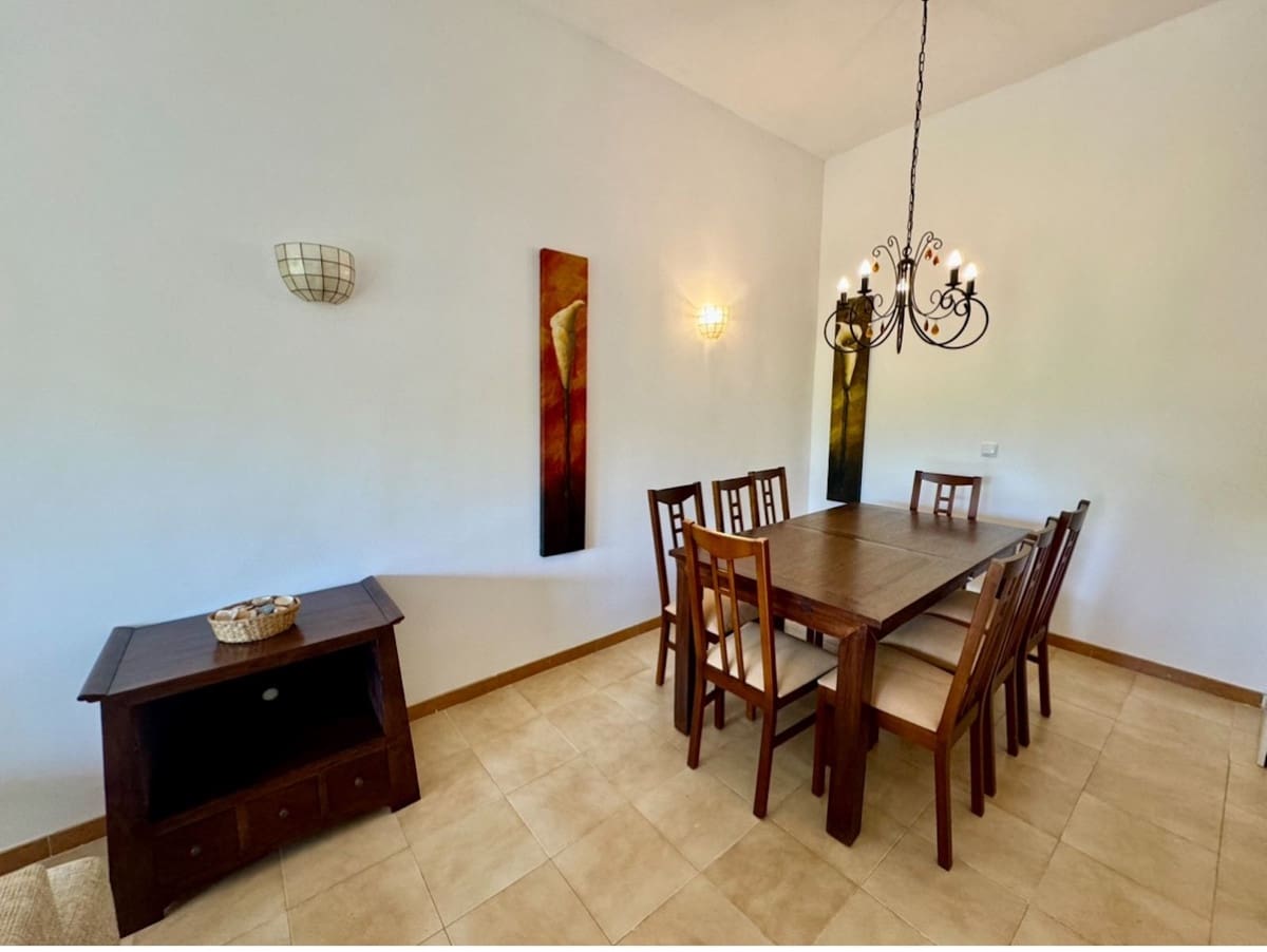 2 quarto Apartamento para venda em La Atalaya com piscina garagem - 349 000 € (Ref: 9442803)