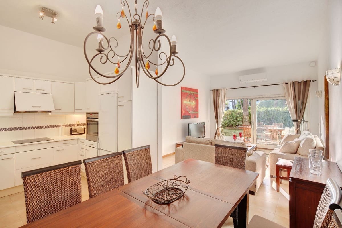 2 quarto Apartamento para venda em La Atalaya com piscina garagem - 349 000 € (Ref: 9442803)