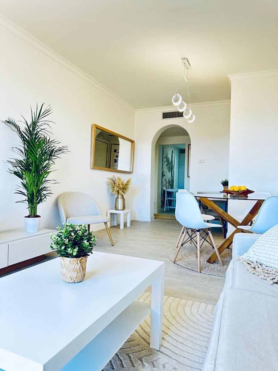 2 bedroom Apartment for sale in El Paraiso with pool - € 335,000 (Ref: 9442804)