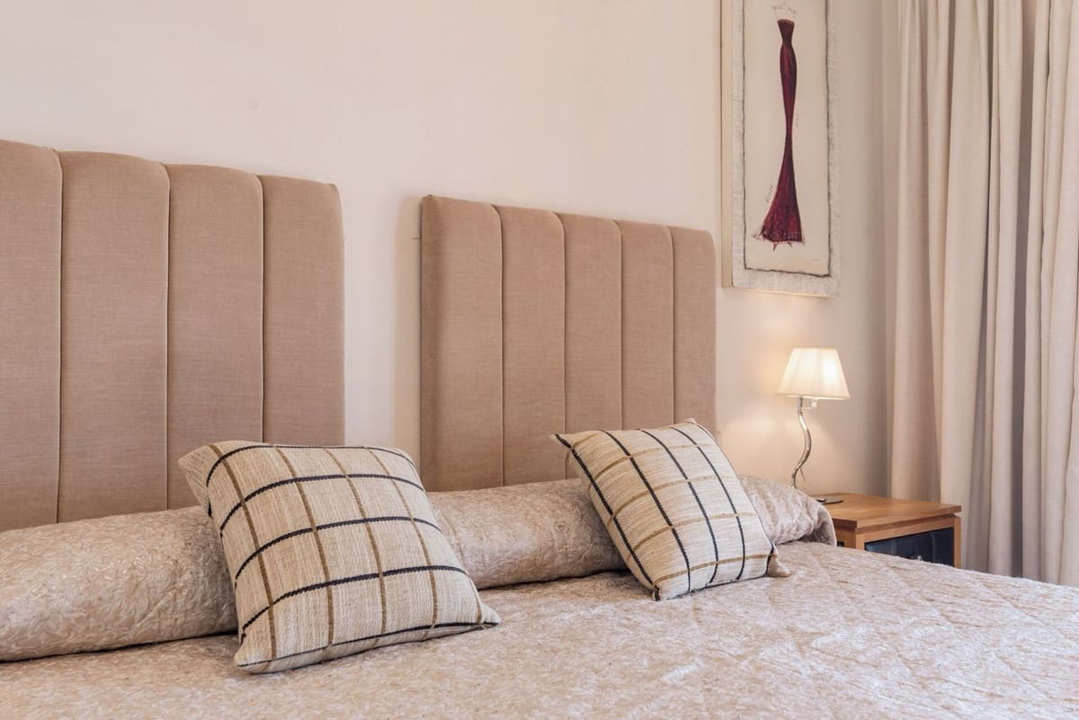 2 makuuhuone Huoneisto myytävänä paikassa Los Flamingos mukana uima-altaan 
autotalli - 549 000 € (Ref: 9442823)