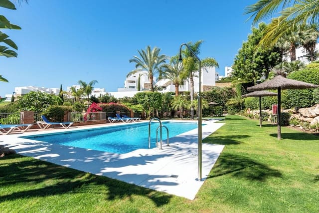 2 chambre Appartement à vendre à Los Flamingos, Benahavís avec piscine garage - 549 000 € (Ref: 9442823)