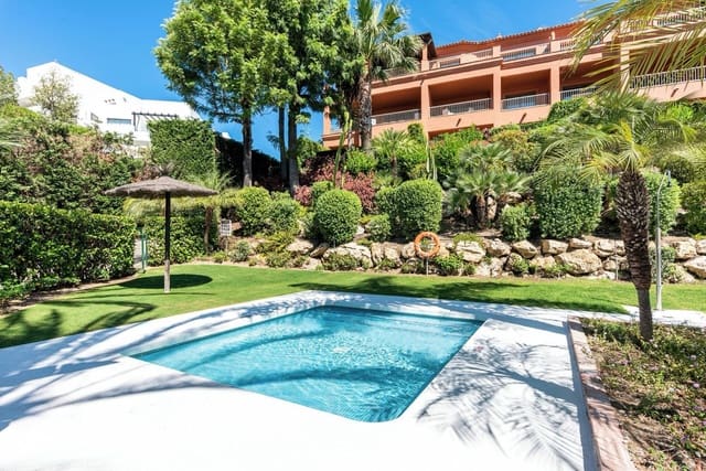 2 chambre Appartement à vendre à Los Flamingos, Benahavís avec piscine garage - 549 000 € (Ref: 9442823)