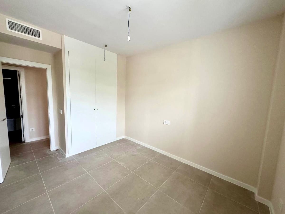 2 soverom Leilighet til salgs i Bel-Air med svømmebasseng garasje - € 530 000 (Ref: 9442824)